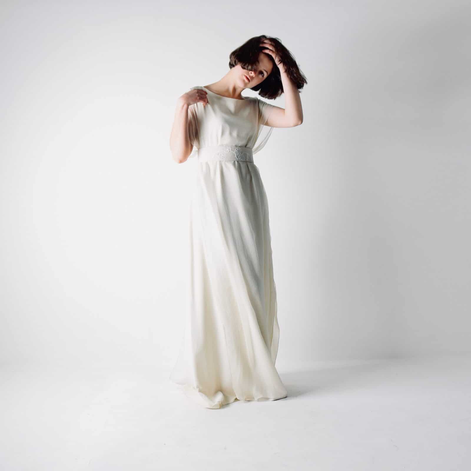 Celtic Tunic Wedding Dress ~ Hedera >> Larimeloom