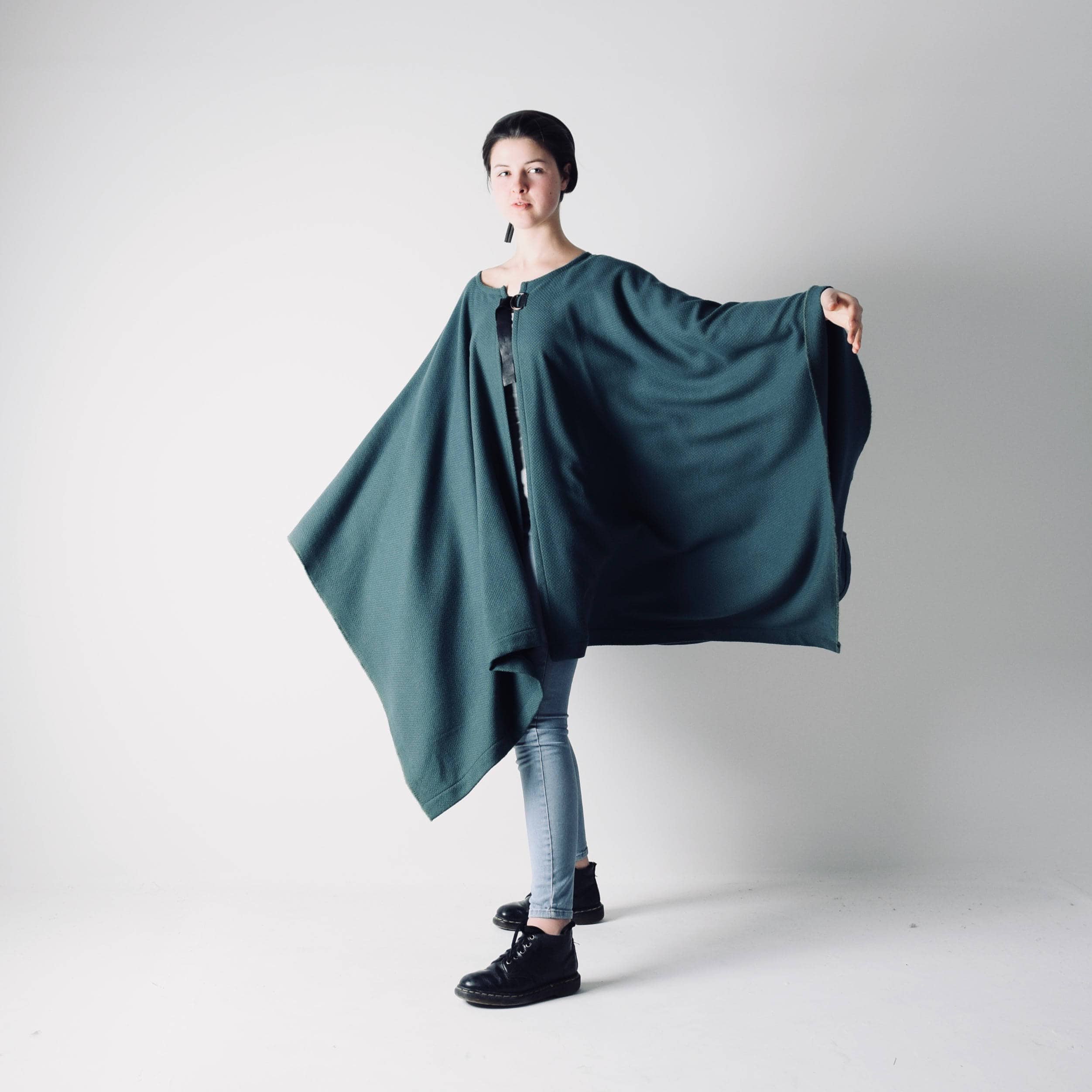 full oval YOUR LENGTH Black wool cloak Kleding Gender-neutrale kleding volwassenen Pakken 